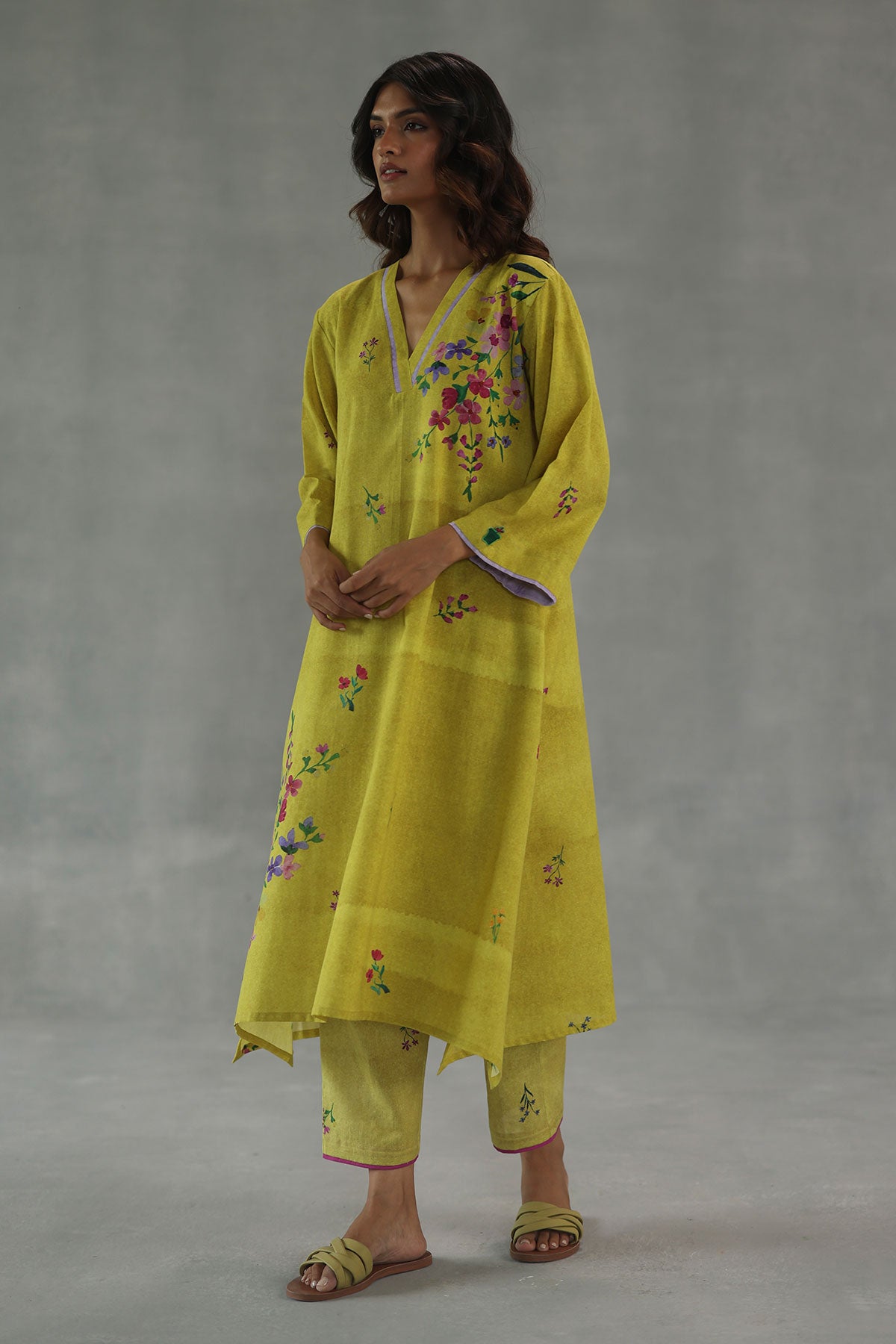 Viola Kurta Set