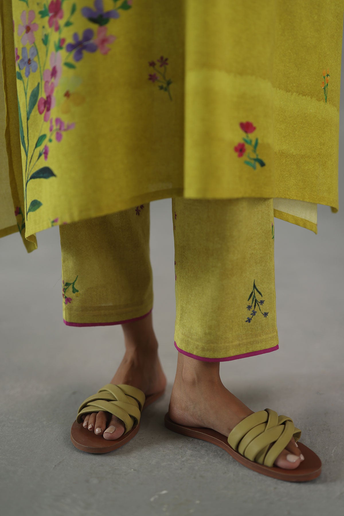 Viola Kurta Set