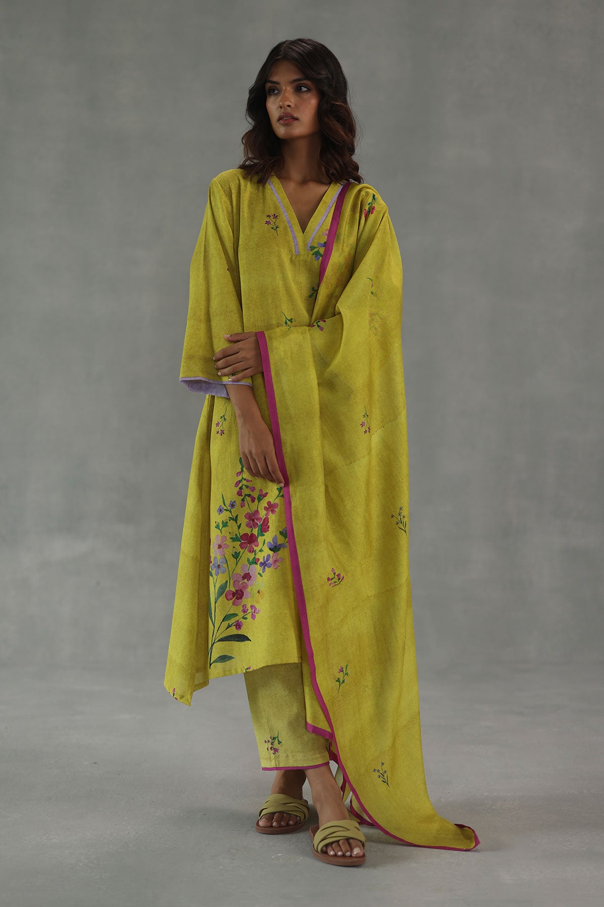 Viola Kurta Set
