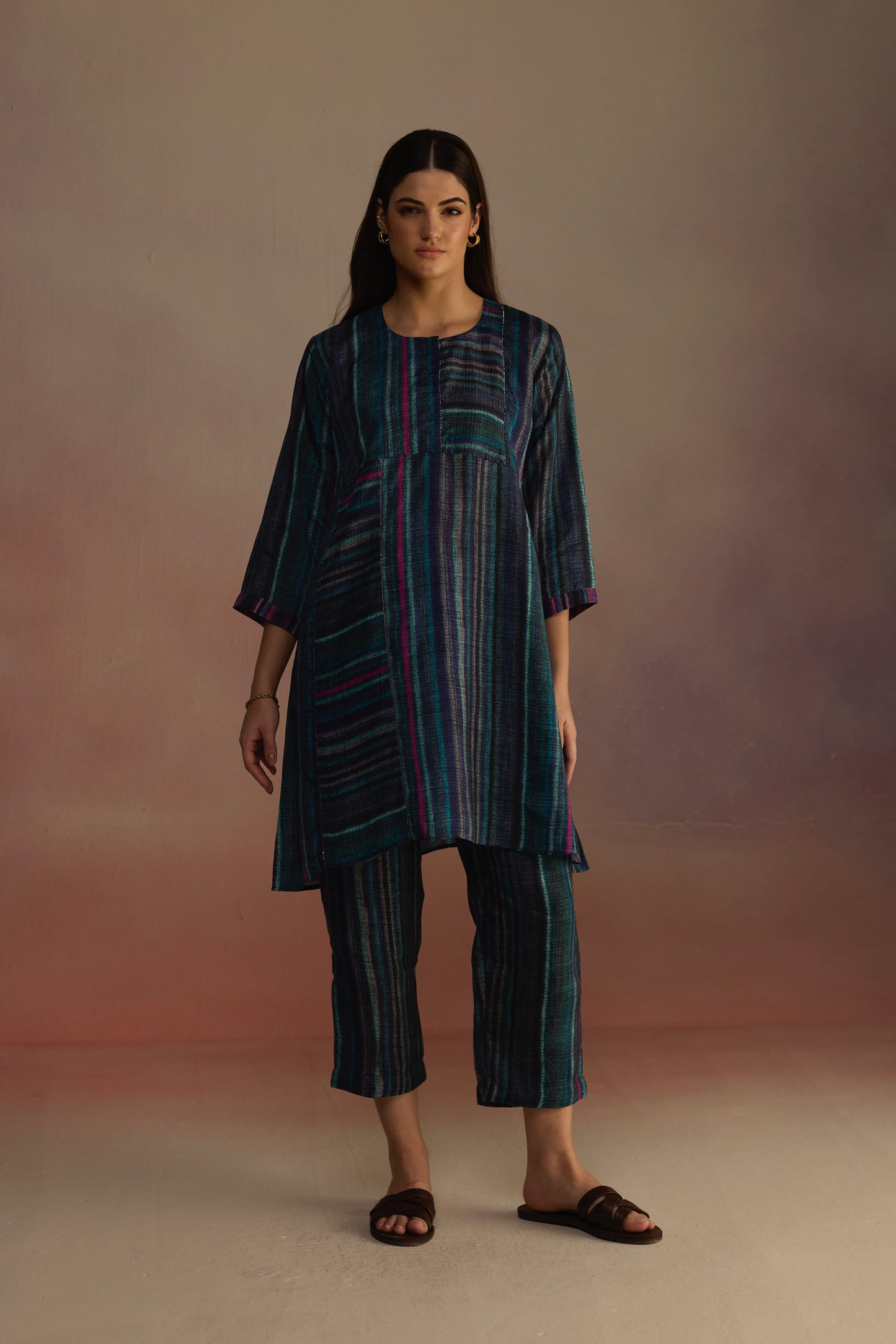 Awning Short Kurta