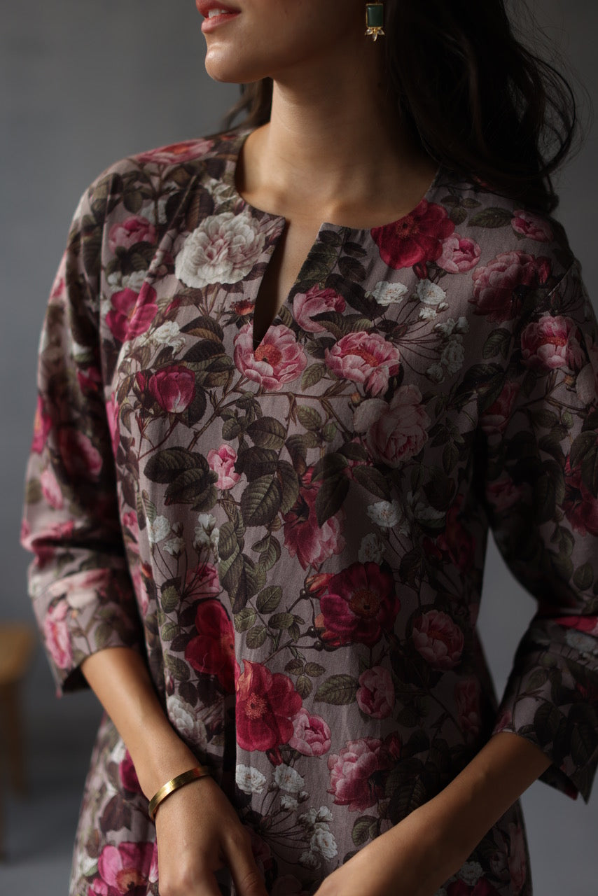 Bouquet of Roses Kurta Set