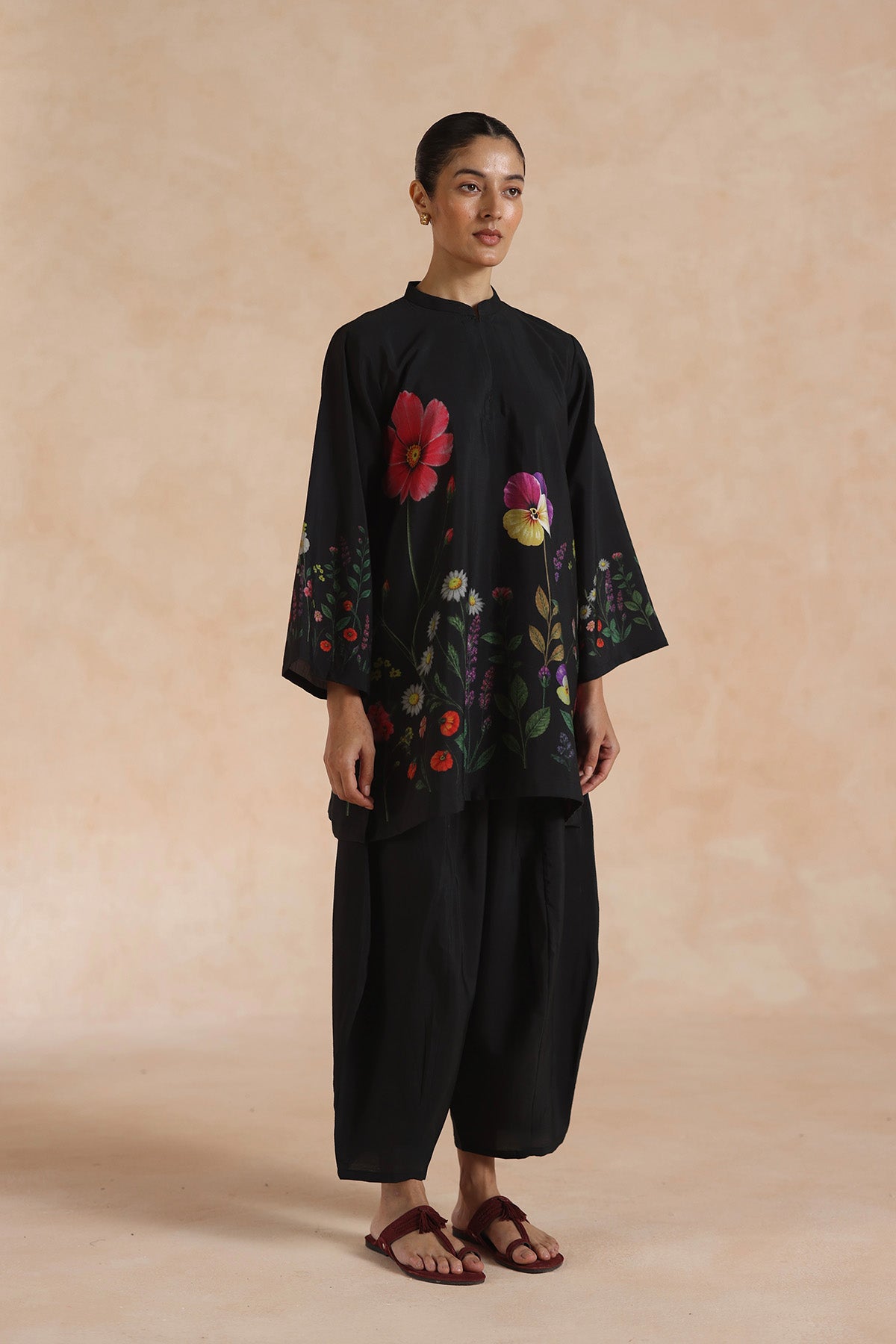 Aria Farshi Set