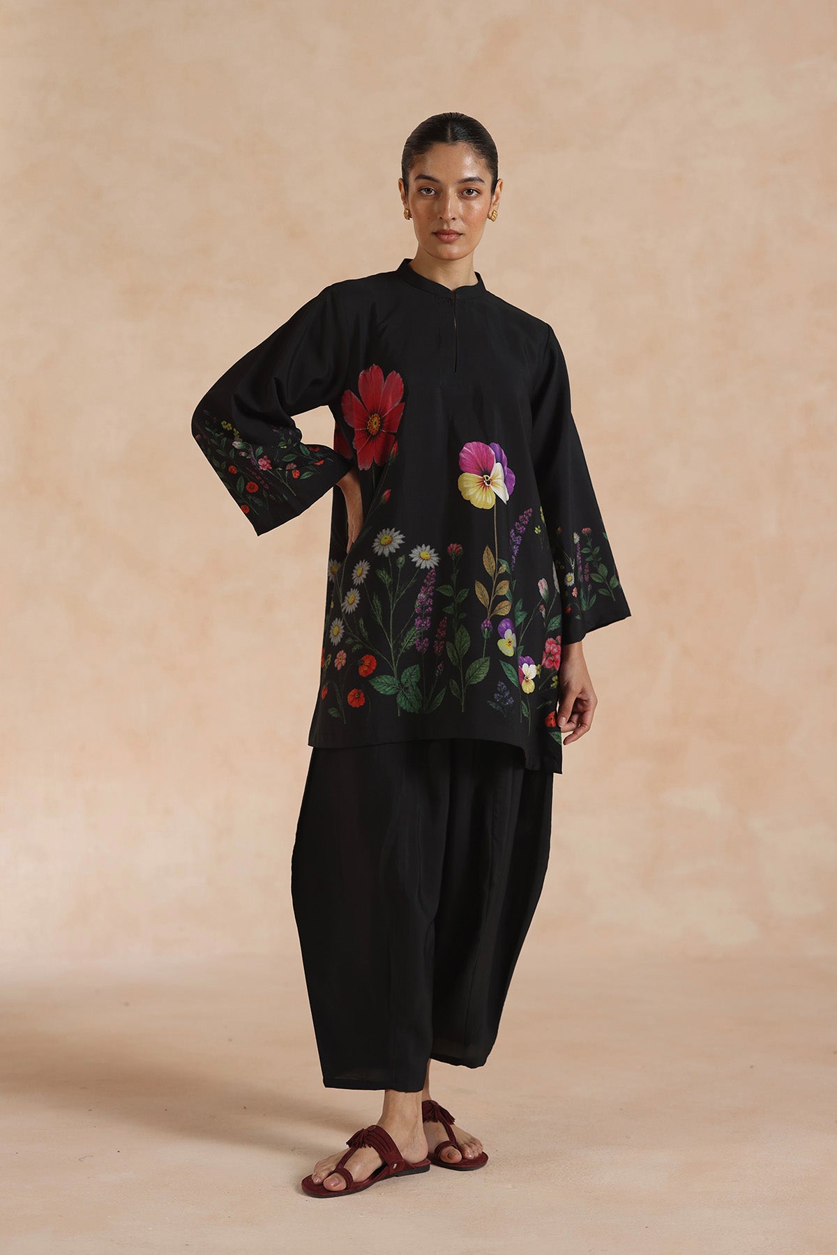 Aria Farshi Set