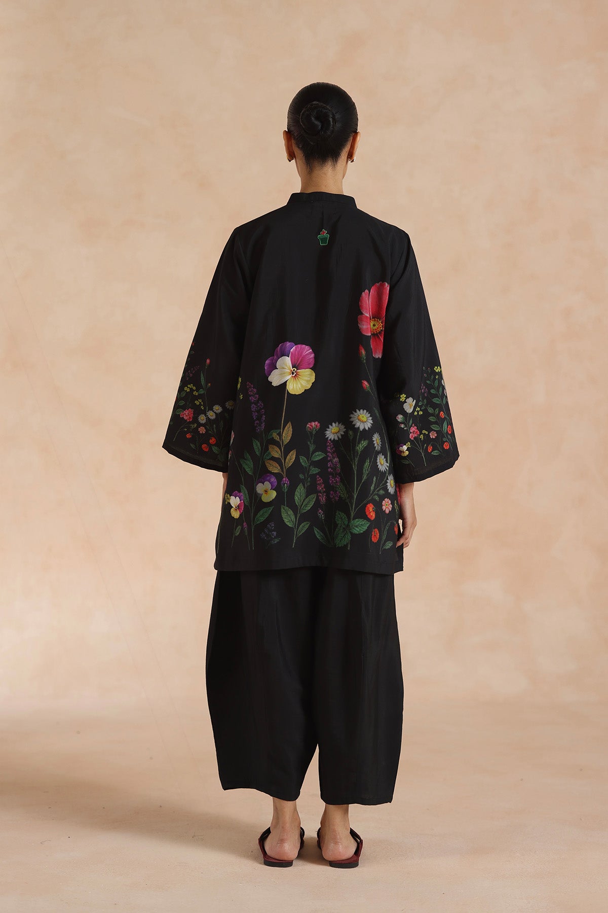 Aria Farshi Set