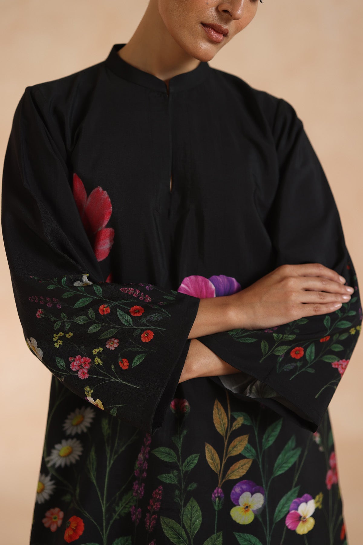 Aria Farshi Set