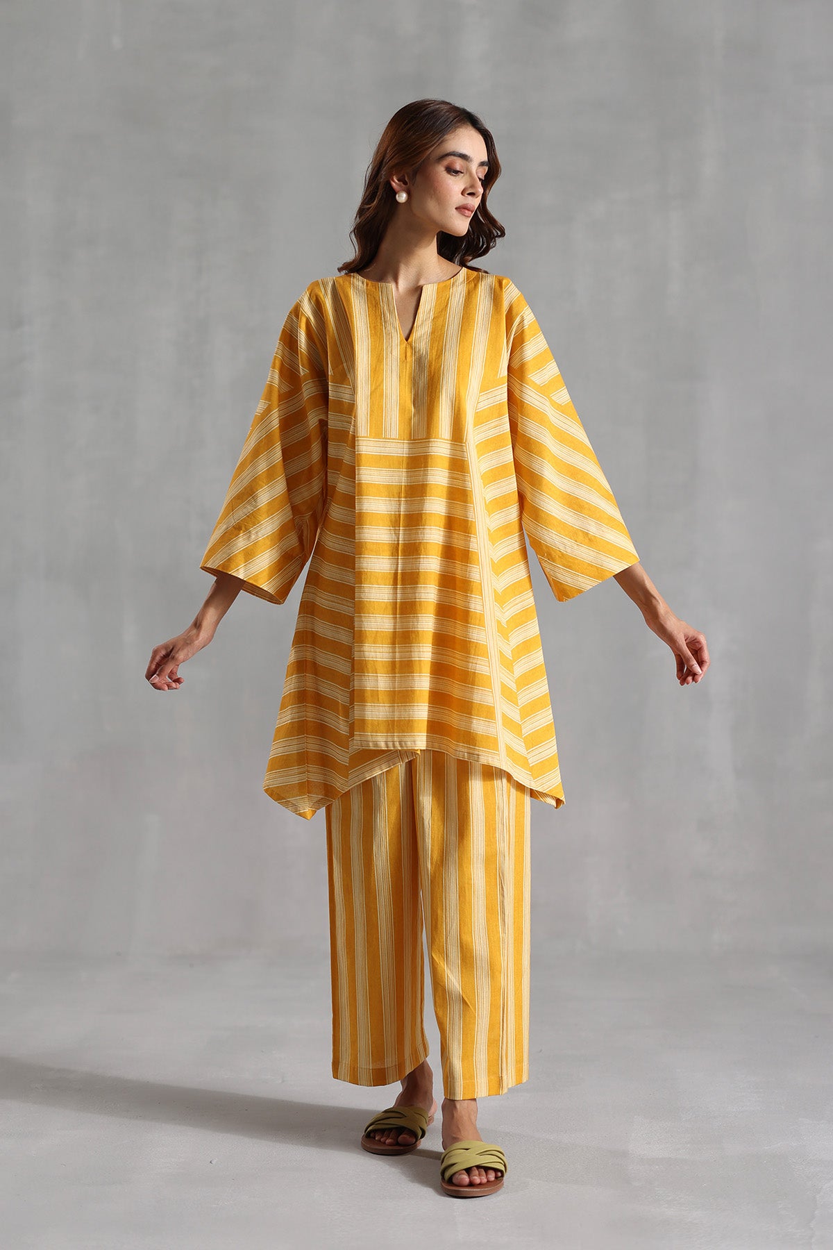 Featherlight Tunic Set